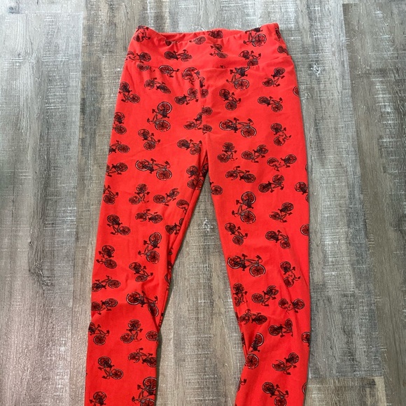 LuLaRoe Pants - LulaRoe Bicycle Leggings